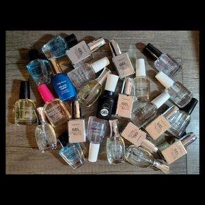 25 pc Assorted Top Coats and Nail Treatments Lot